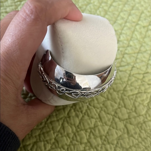 Jewelry - Vintage 925 Silver Bangle Bracelet